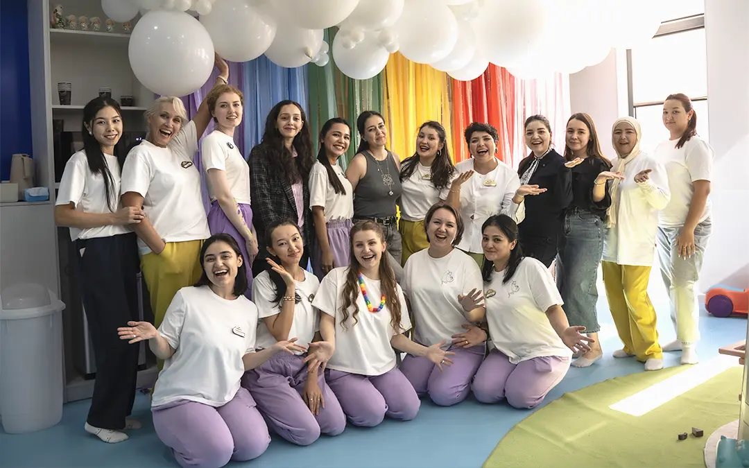 Команда Rainbow Play & Music на празднике центра